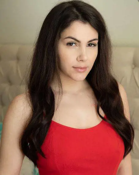 Le provocazioni di Valentina Nappi: "Stupri? Se le donne la dessero di più ce ne sarebbero meno"