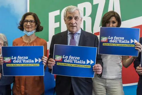 Infrastrutture, fisco e giustizia. Ecco il piano Fi per la ripresa