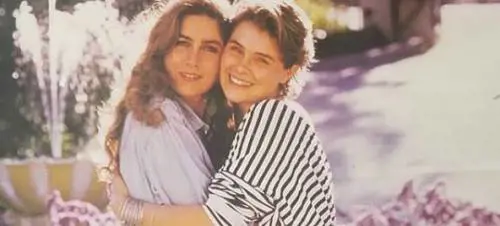 "Non potevo avere una sorella migliore". Grave lutto per Romina Power 
