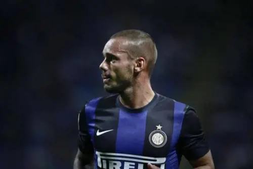 Sneijder choc: ''La bottiglia di vodka era la mia migliore amica''
