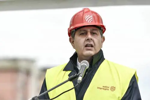 Autostrade al collasso: in coda per 7 chilometri. E la Liguria si ribella