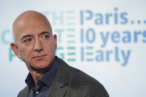 Bezos, l'annuncio choc: "Lascio la guida di Amazon"