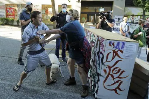 Quell'inferno delle zone antifa: incubo nel cuore dell'America
