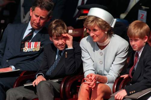 Frattura Royal: ora William e Harry si spartiscono l'eredità di Diana