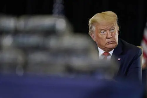 Il virus imperversa in Florida: ecco il vero incubo di Trump