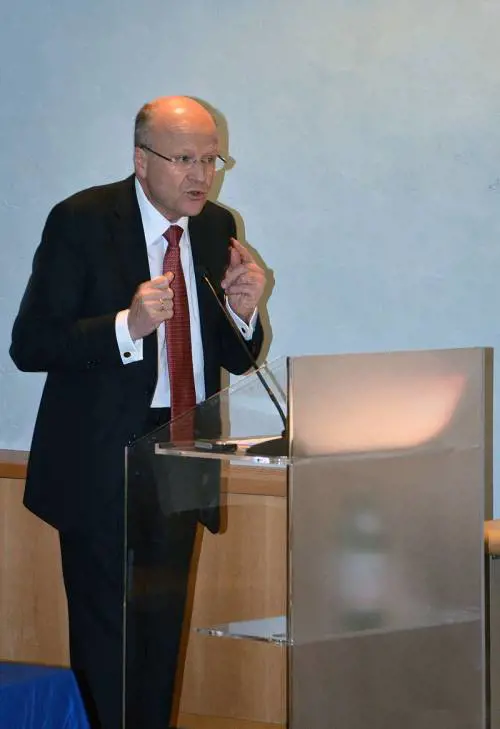 Apple e la lezione di Dublino a Roma