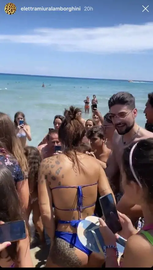 Ressa per un selfie con Elettra Lamborghini. Interviene la sicurezza 