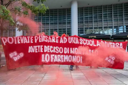 Scuola in fibrillazione. "Mancano 5mila docenti ed è tardi per i concorsi"