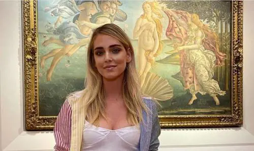 Chiara Ferragni agli Uffizi, aumentano i visitatori: +24% nel weekend