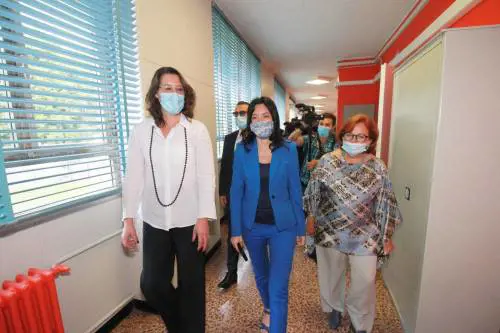 Scuola, allarme della Regione. "È tardi, così non si riparte"