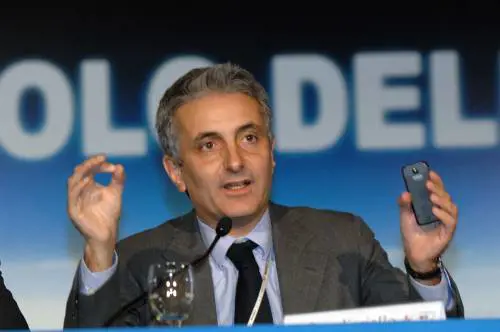 In tre via da Forza Italia, aiutino alla maggioranza