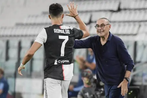 Cadute, vittorie e duelli. Così Sarri si è preso lo scudetto 