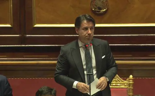 Conte attacca le opposizioni: "È grave parlare di un altro lockdown"
