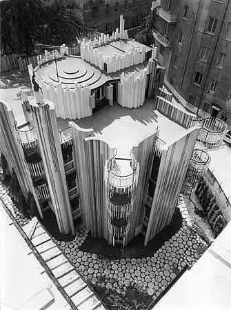 "Salviamo Casa Papanice dall'incuria e i vandalismi"