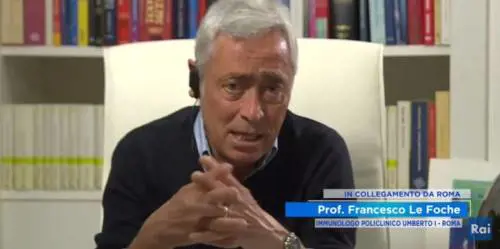 "Improbabile seconda ondata". E l'immunologo smonta lo stato di emergenza