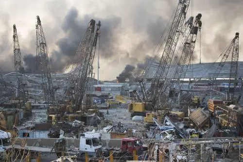 Inferno a Beirut: 70 morti e 3mila feriti