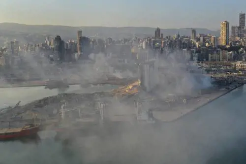 Uno squarcio nel cuore di Beirut. Ecco da dove è nato l'inferno