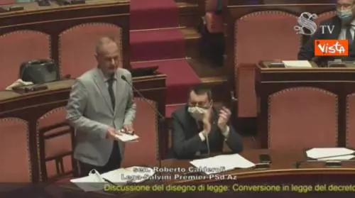 "Maschio è infedele, si accoppia con 4-5 donne e incassa loro voto" Calderoli e la doppia preferenza