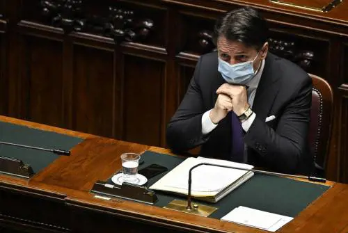 Sconti al Sud e licenziamenti vietati per legge. Roba da anni '70