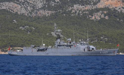 Navi turche davanti alla Grecia. L'ultima minaccia di Erdogan