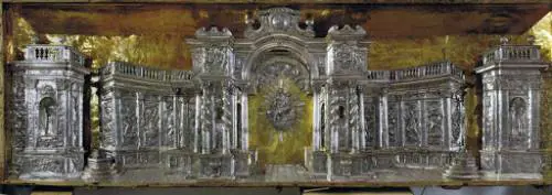 Oro, argento e corallo per architetture divine