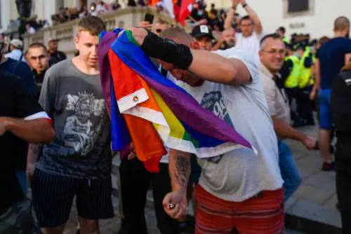 Una guerra esplode in Polonia: assedio alla "fortezza cristiana"