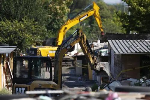 Lo sgombero del campo nomadi al Foro Italico