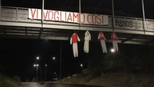 Manichini impiccati per le strade: a Perugia adesso scoppia il caos