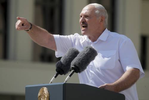 Alta tensione Bielorussia. L'Europa sanziona Minsk. "Elezioni da annullare"