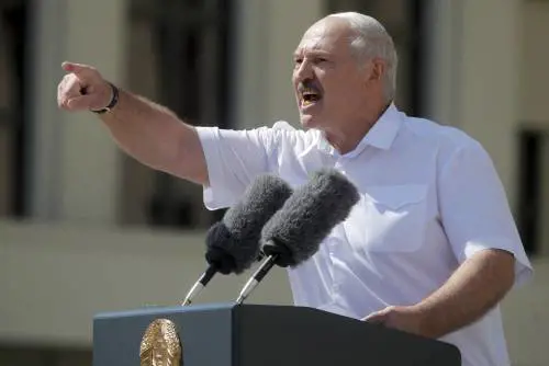 Minsk, la retata di giornalisti e attivisti. E Biden non riceve la Tikhanovskaya