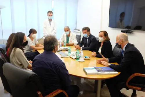 Lamorgese e Gabrielli fanno visita al poliziotto investito a Ferragosto