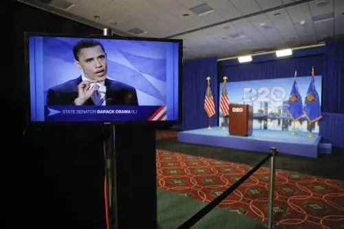 Il giorno della staffetta tra Obama e Kamala (e Biden sta a guardare)