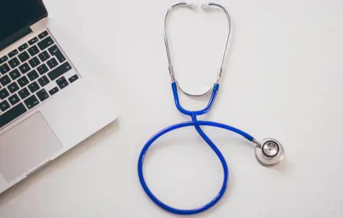 Ossiuri o vermi intestinali,  i sintomi per riconoscerli