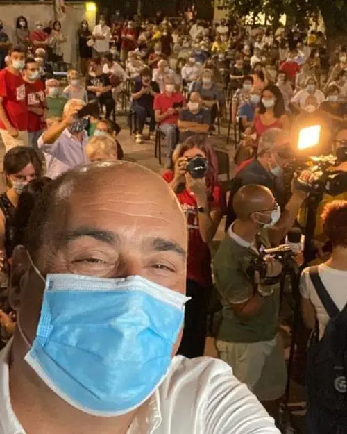 Discoteche chiuse, il Pd aperto. Schiaffo a chi ora è in ginocchio