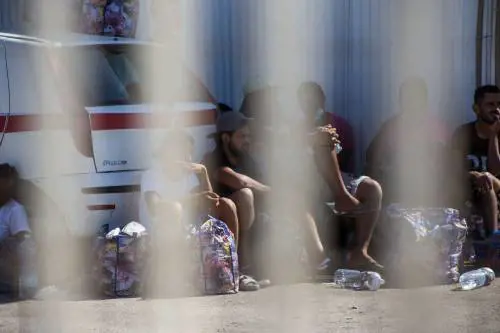 La Sicilia chiude tutti gli hotspot? Ong vuol portarci altri migranti