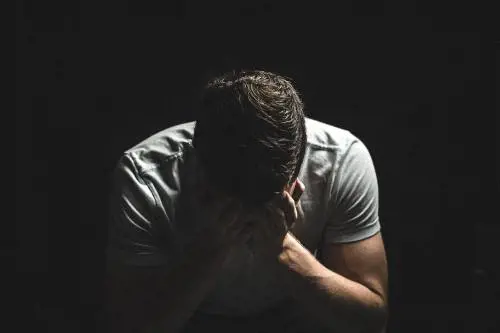 Ristoratore si toglie la vita per i debiti della crisi Covid
