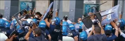 Sassi e sedie sui poliziotti: scatta l'odio rosso su Salvini