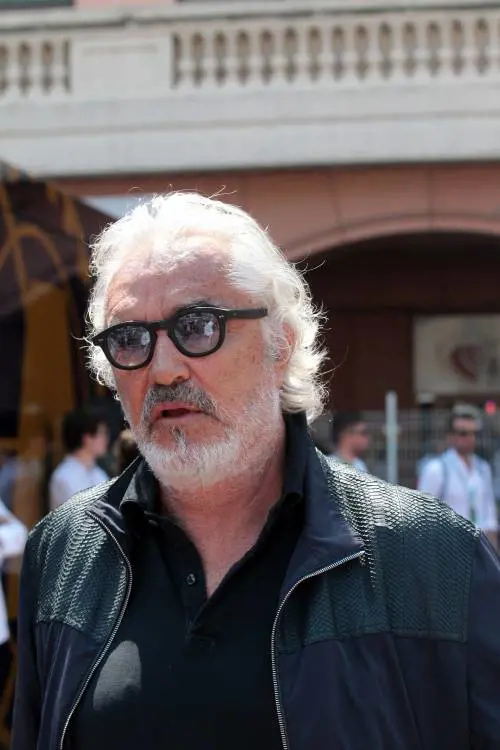 Briatore esce dall'ospedale. Da domani in isolamento domiciliare