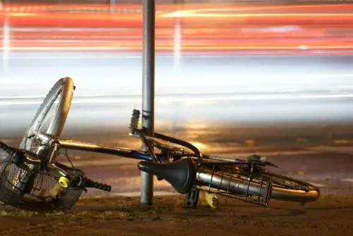 Quindicenne ucciso in bici da un pirata. Poi l'uomo del pick-up si costituisce