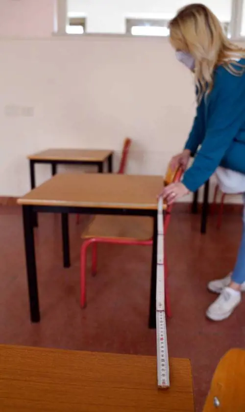 In aula da Parigi a Wuhan. La scuola è il banco di prova
