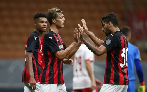 Finisce 4-1 la partita del cuore Milan-Monza. Maldini: "Berlusconi è una roccia"