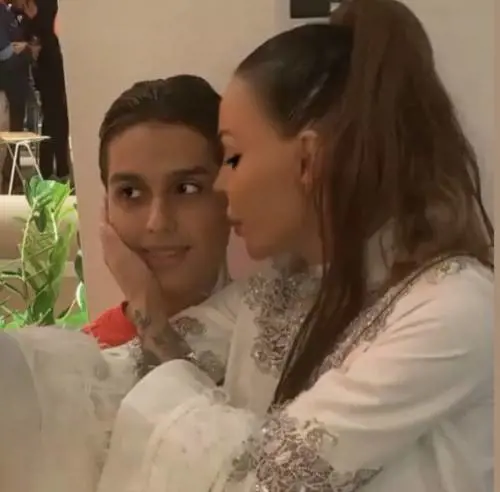 Corona fuori controllo: "Volevo ucciderti". Nina Moric pubblica l'audio choc: "Mamma voglio tornare a casa"