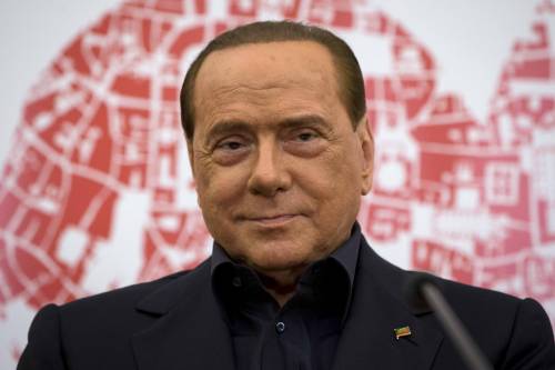 Berlusconi scuote l'Europa "Fermare l'egemonia cinese"