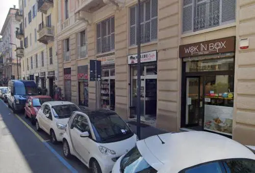 Quella base dei trafficanti di uomini nel centro di Milano...