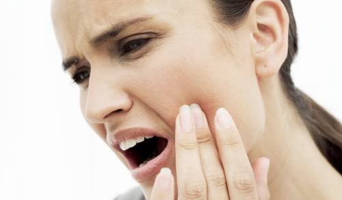 Ascesso dentale, i sintomi a cui prestare attenzione