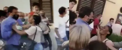 Prima aggredisce, poi silenzio. "Non voglio parlare di Salvini"