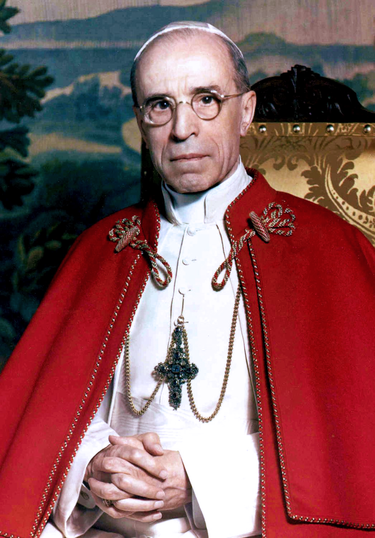 Gli esorcismi di Pio XII per evitare che al voto vincessero i comunisti