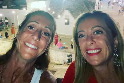 "Altro che sorella della Meloni. A 17 anni studiavo e lavoravo"