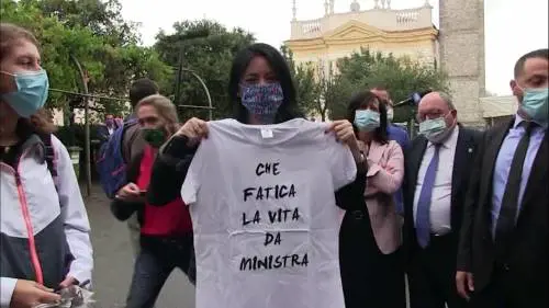 Le figuracce di Conte e Azzolina. ​Torna il peggio della settimana