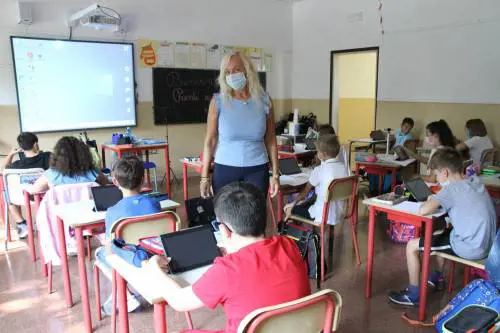 Ecco i numeri del flop-scuola. Sciopero, l'ira delle famiglie